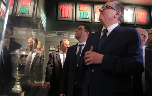 أخنوش يفتتح متحف كرة القدم المغربية